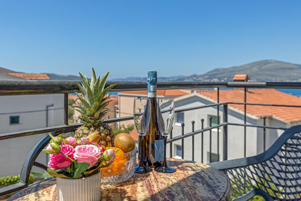 Villa Mihaela Traù Esterno foto