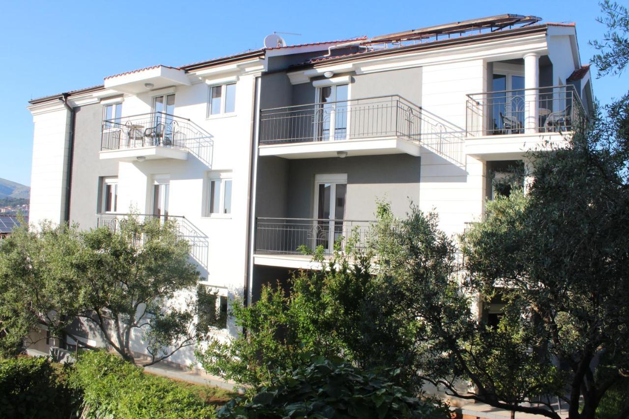 Villa Mihaela Traù Esterno foto